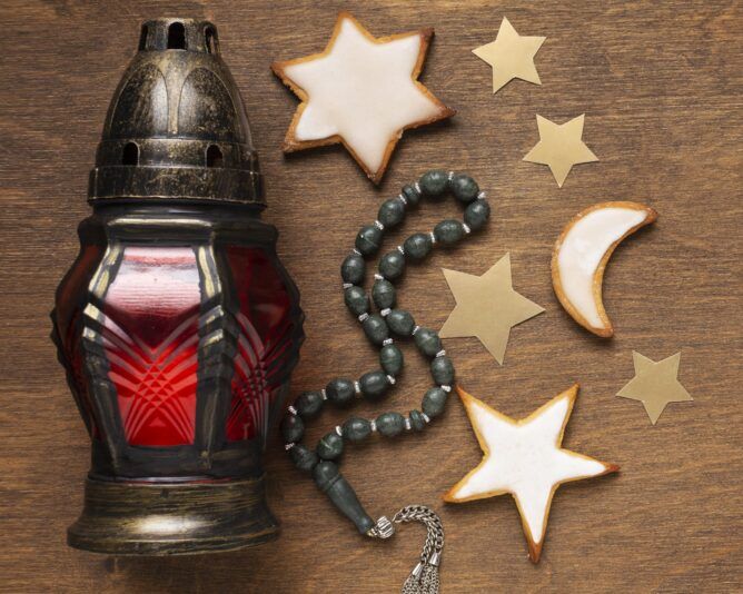 islamic-new-year-decoration-with-praying-beads-arabic-lamp